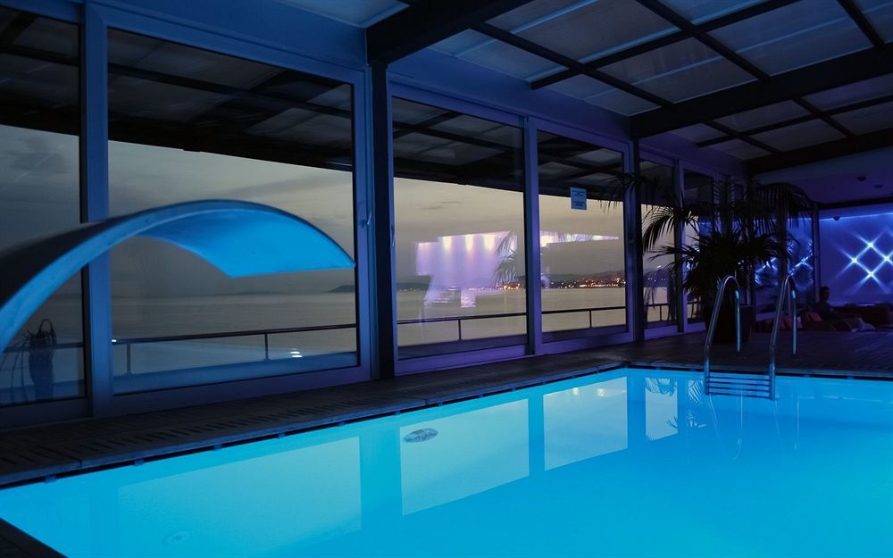 Beach Hotel Split Podstrana Bagian luar foto