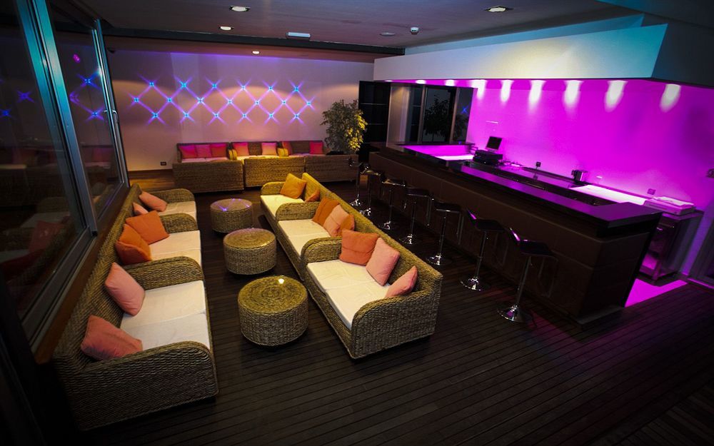 Beach Hotel Split Podstrana Bagian luar foto