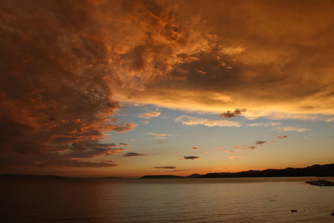 Beach Hotel Split Podstrana Bagian luar foto