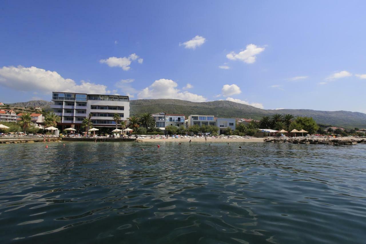 Beach Hotel Split Podstrana Bagian luar foto
