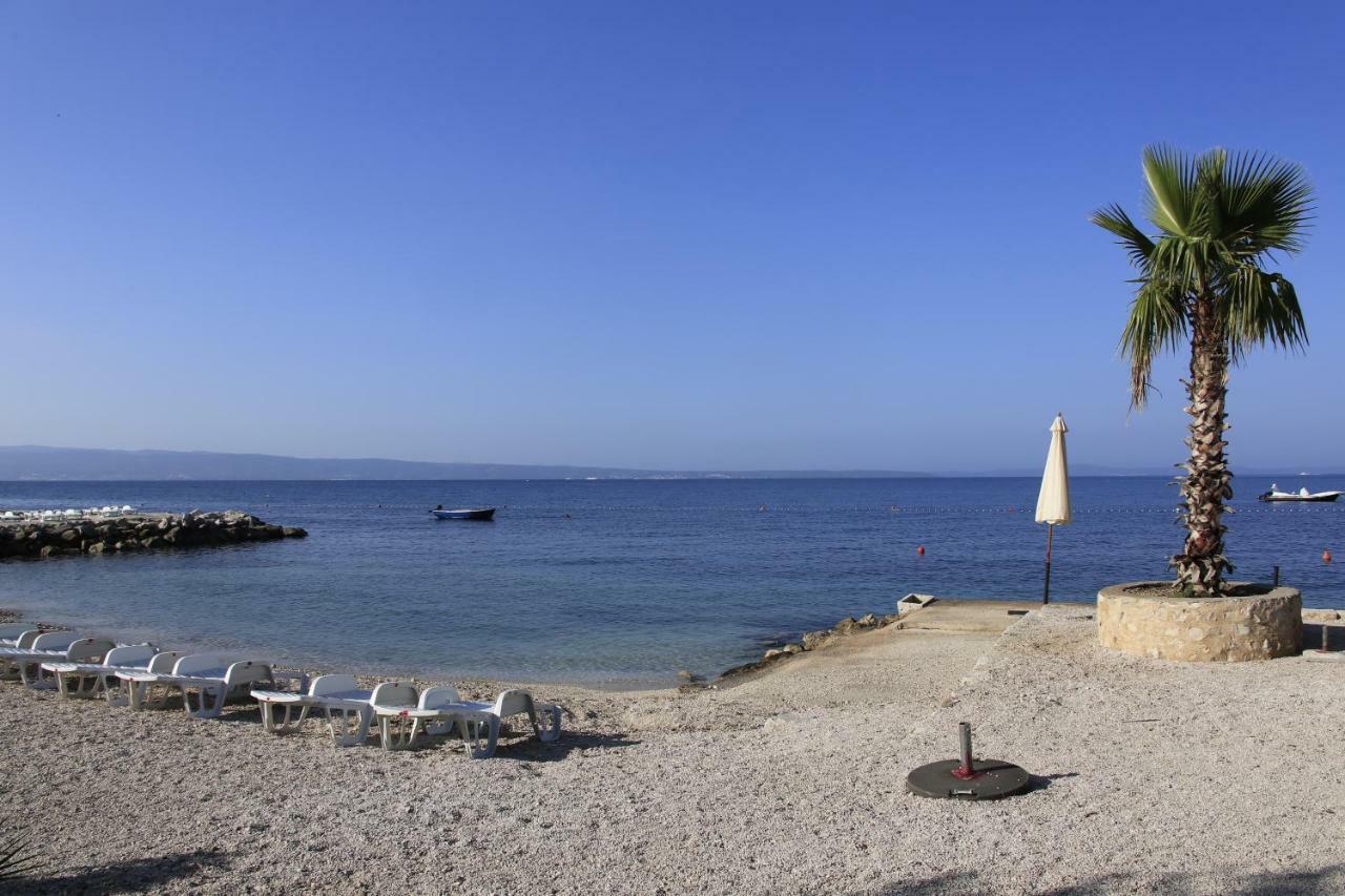Beach Hotel Split Podstrana Bagian luar foto