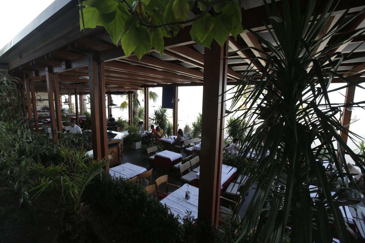 Beach Hotel Split Podstrana Bagian luar foto